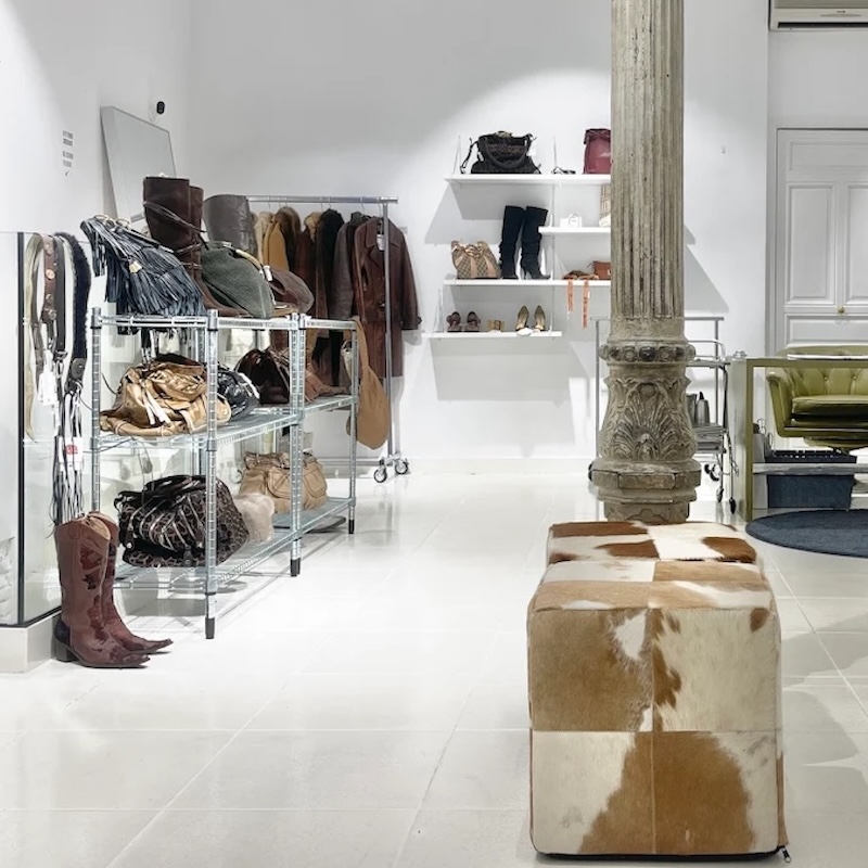 Neare Clothes vintage shop in Madrid