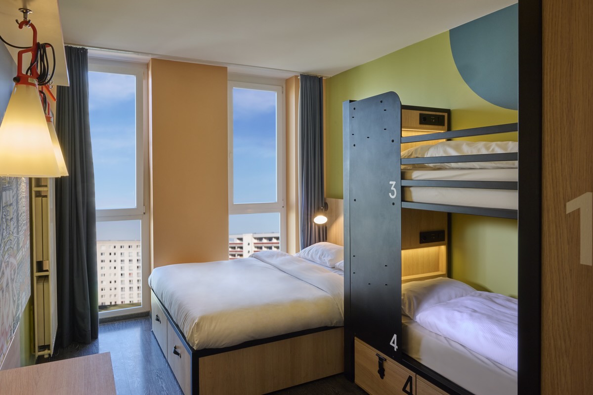 Family Room - Berlin Alexanderplatz