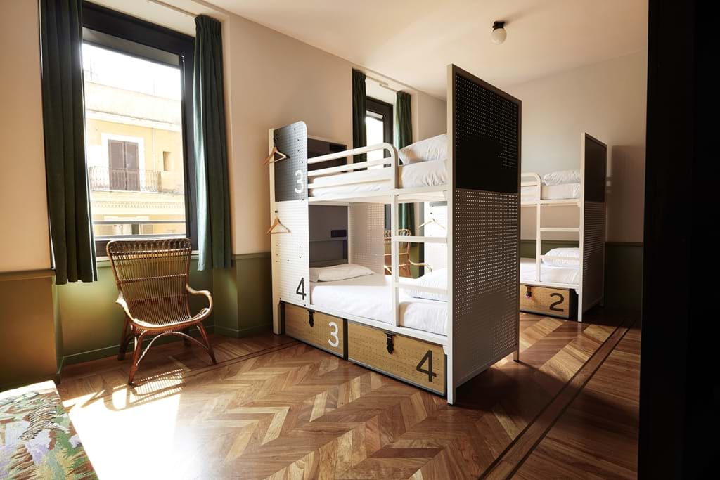 Generator Hostel Rome: Scegli una camera privata in un ostello chic