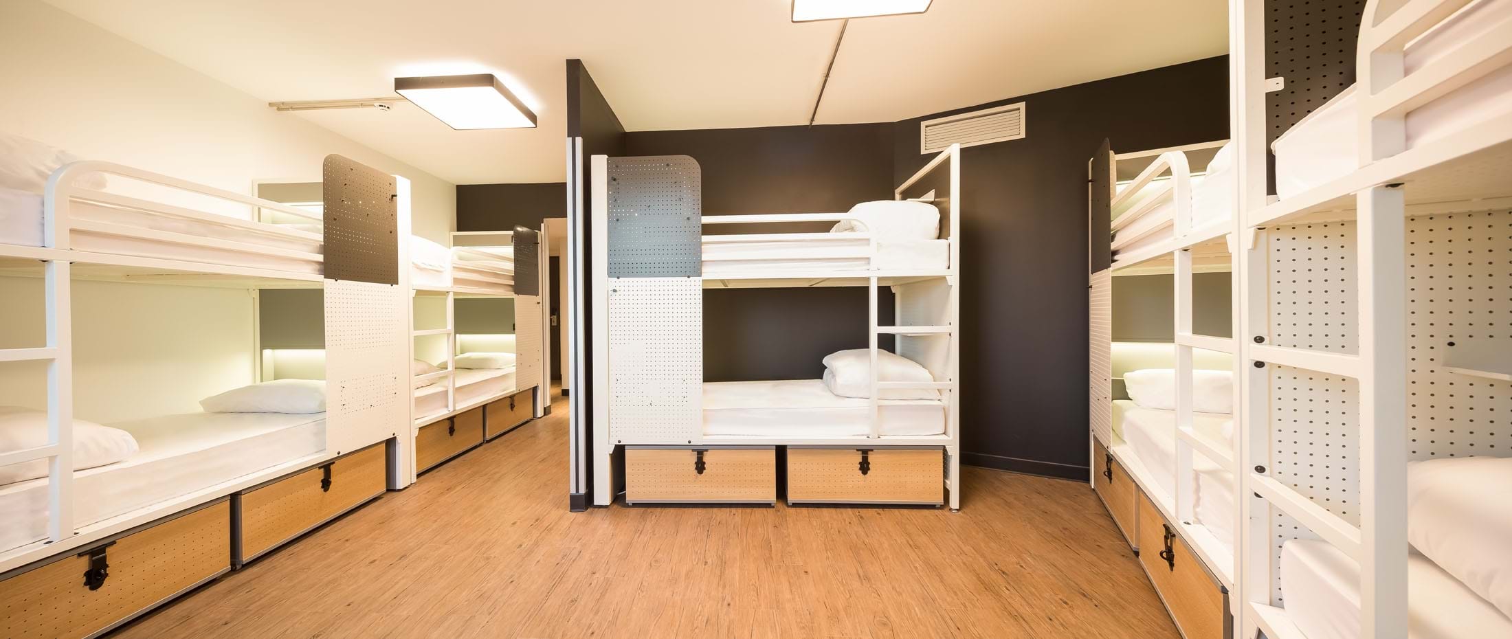 Private 10-bed Room