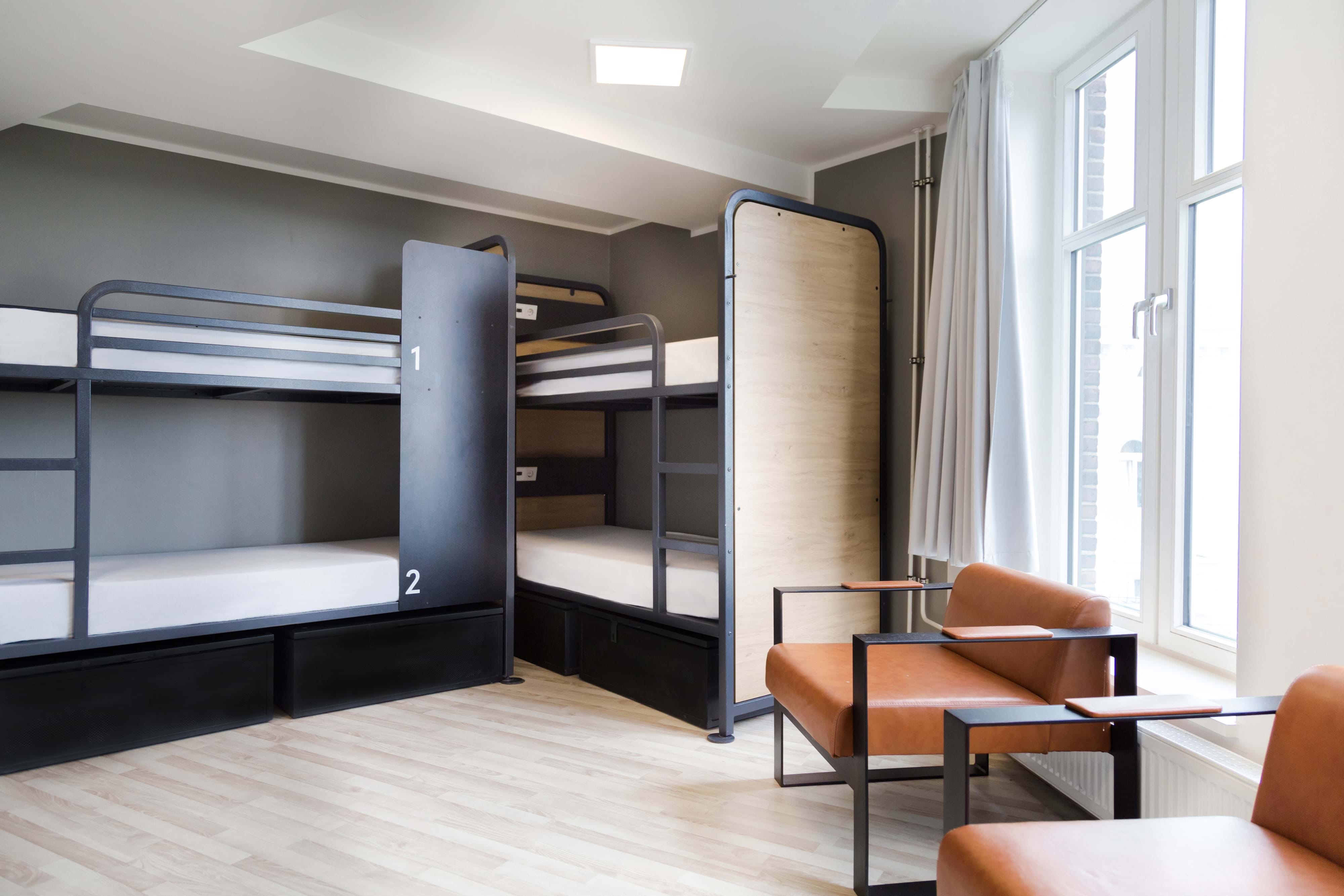 Bed in 6-bed Dorm