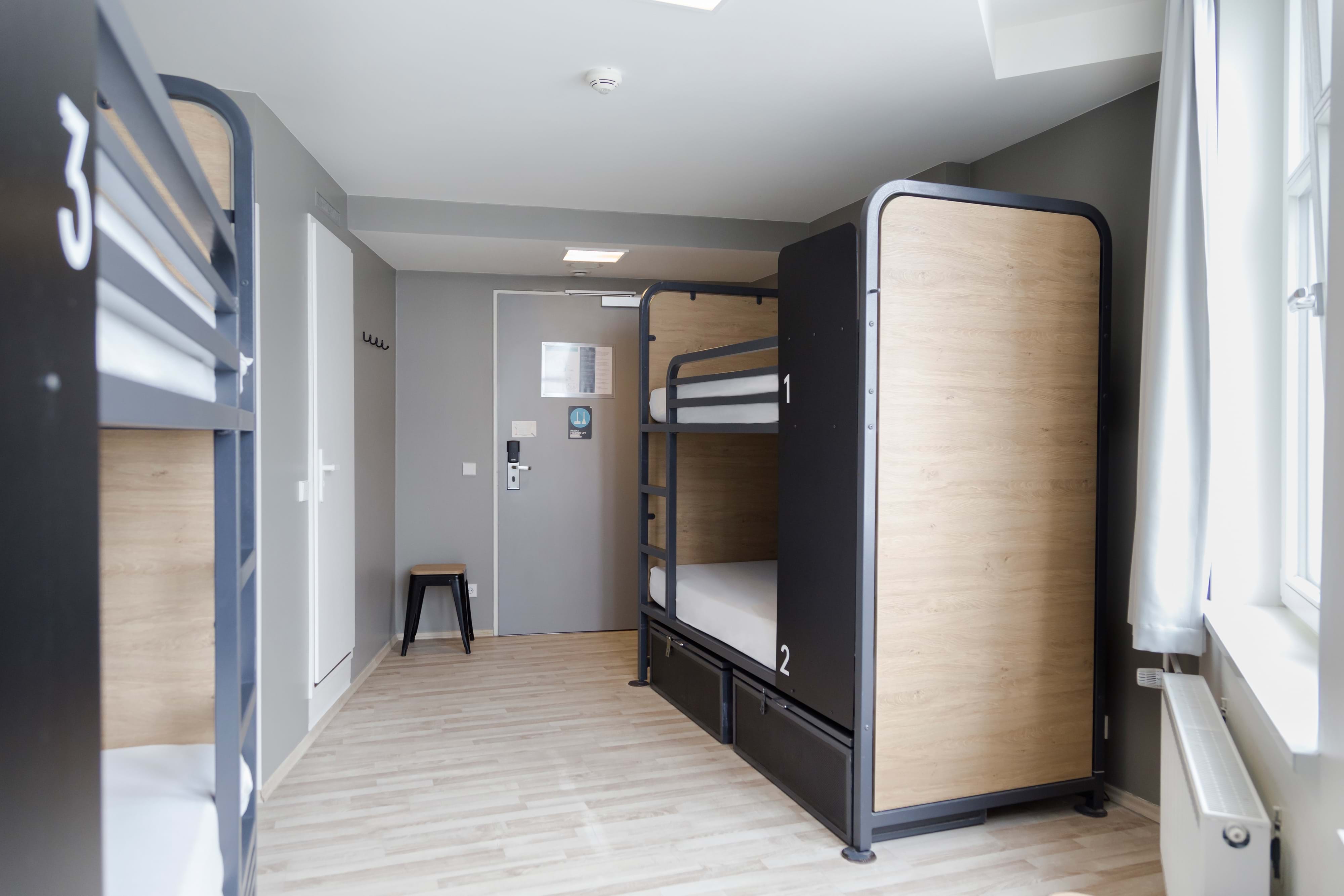 Private 4-bed Room