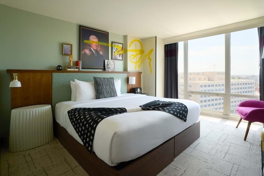 Deluxe-rum med king-size s&#228;ng