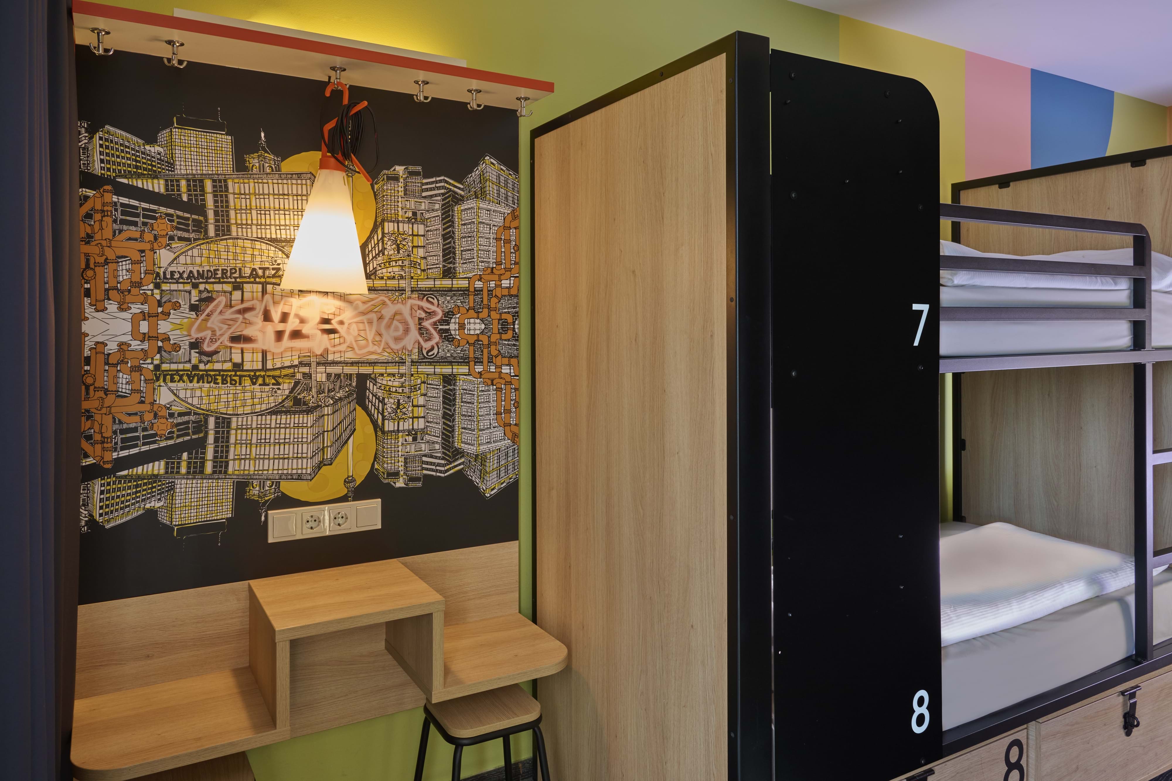 Private 8-bed Room