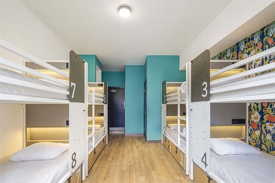 Private 8-bed Room